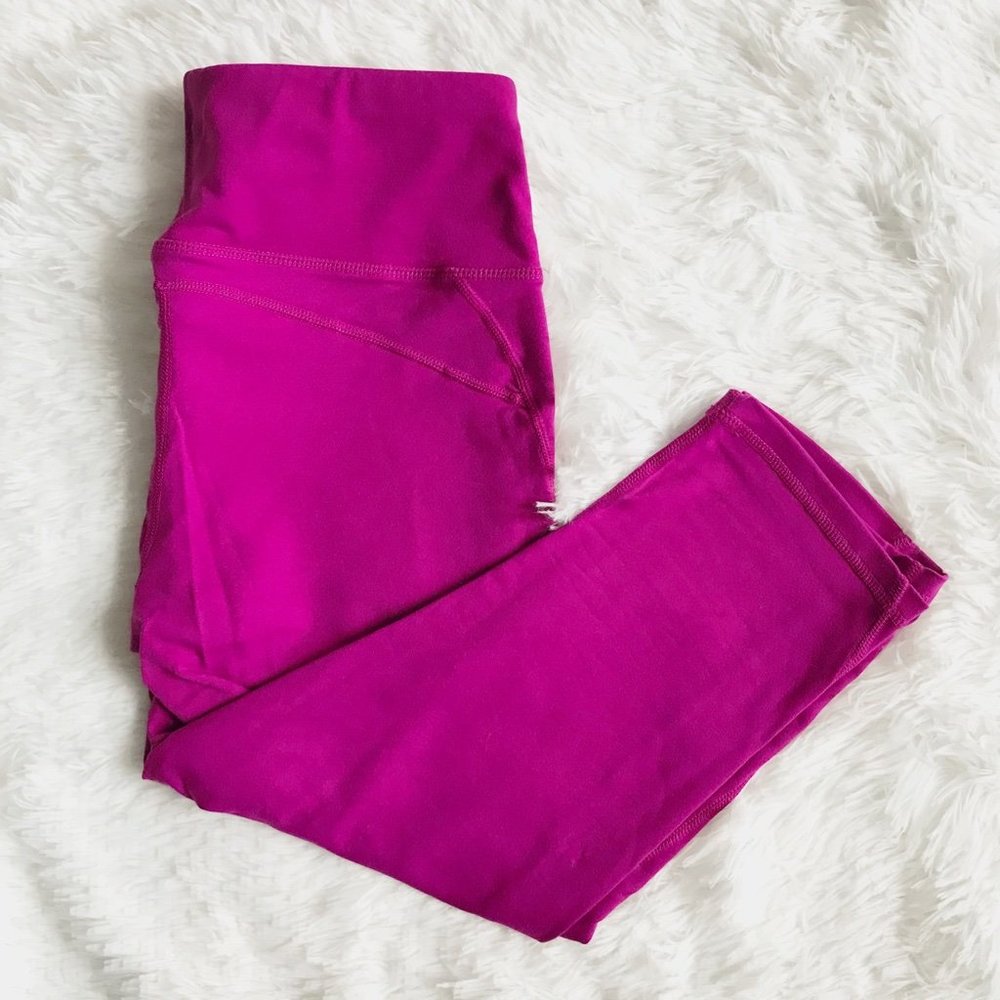 HYBA Cropped Magenta Purple Leggings Workout